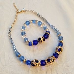 Crystal necklace and bracelet set